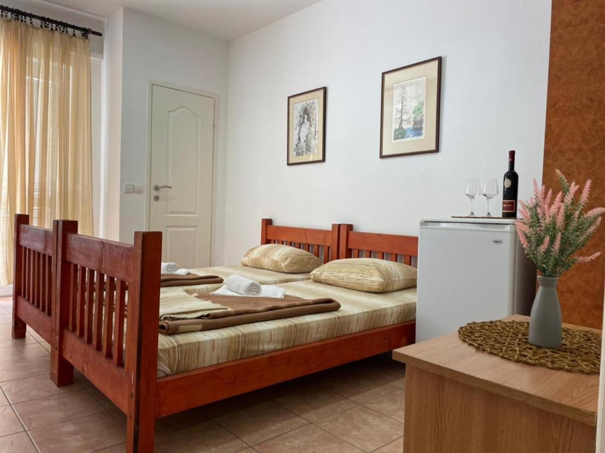 Jelic Apartmani Sutomore Esterno foto